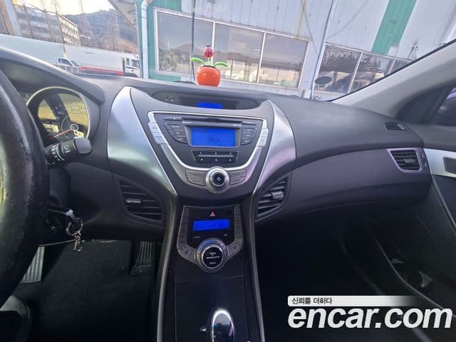 Hyundai Avante MD M16 GDI Smart, 2013 12