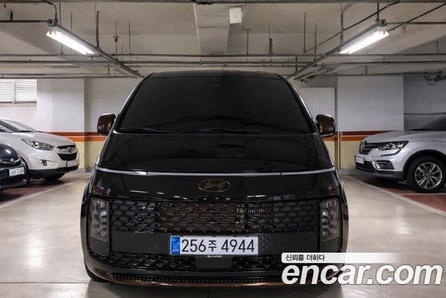 Hyundai Staria Inspiration, 2025 3
