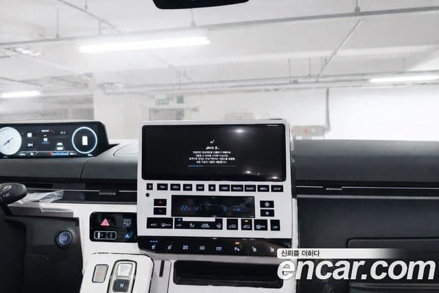 Hyundai Staria Inspiration, 2025 8