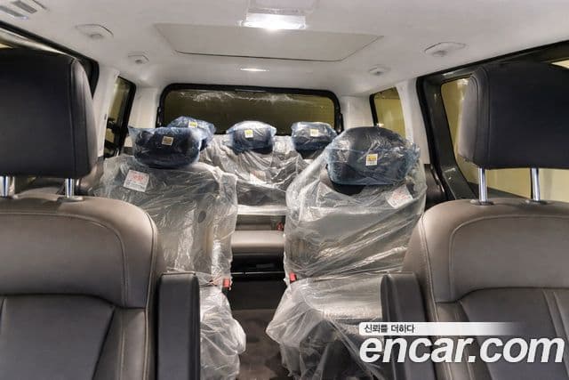 Hyundai Staria Inspiration, 2025 10