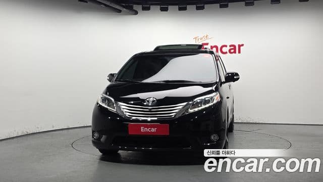 Toyota Sienna, 2017 3
