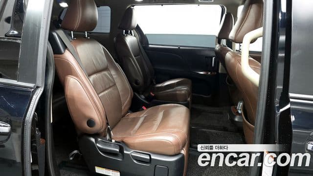 Toyota Sienna, 2017 12