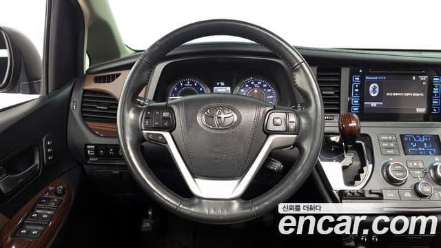 Toyota Sienna, 2017 13