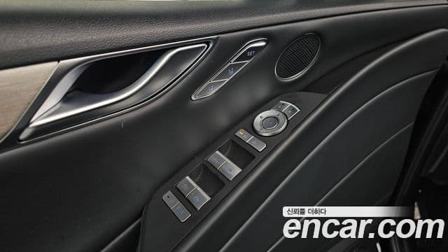 Genesis G80 (RG3) бензин 2.5 турбо AWD, 2025 17