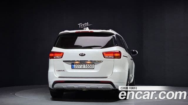 Kia All New Carnival Special, 2018 4