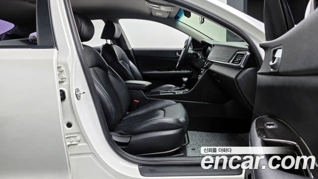 Kia K5 2세대 Prestige, 2016 10