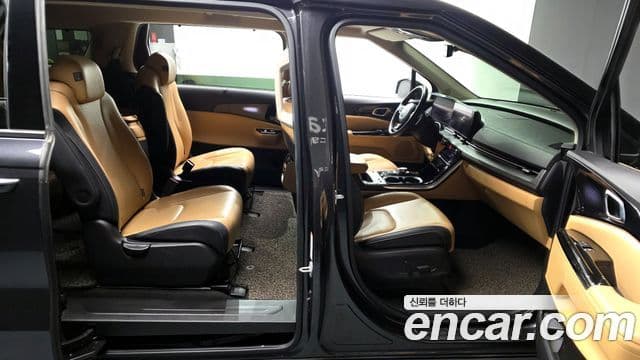 Kia Carnival 4세대 Signature, 2022 11