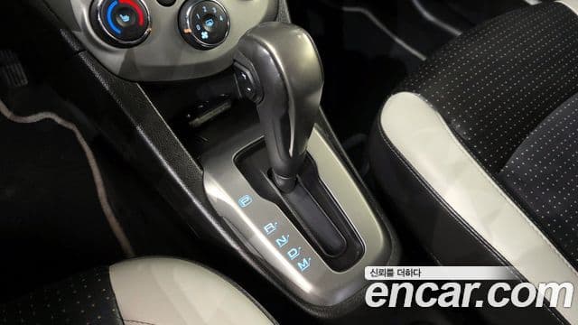 Chevrolet(GM대우) 아베오 седан 1.4 турбо Perfect чёрный, 2016 9