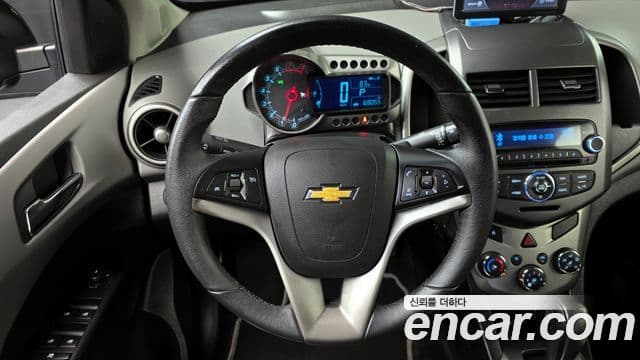 Chevrolet(GM대우) 아베오 седан 1.4 турбо Perfect чёрный, 2016 18