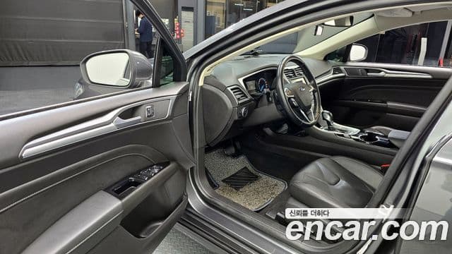 Ford 몬데오 4세대 Trend, 2015 11