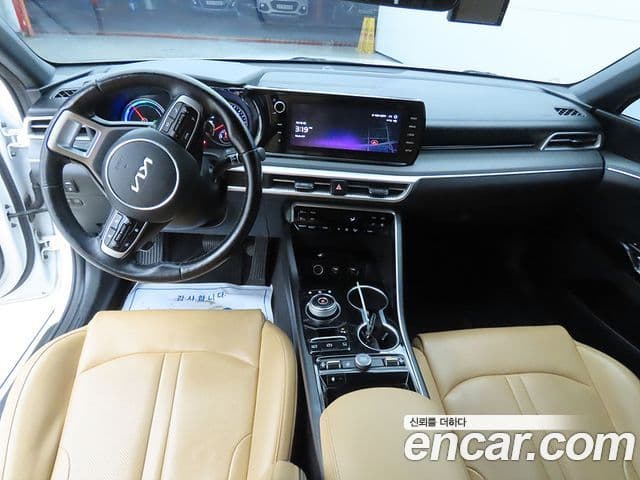 Kia K5 гибрид 3세대 Prestige, 2023 8