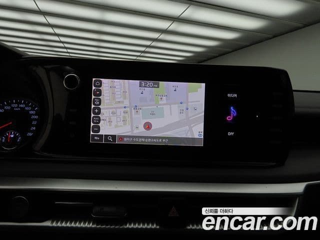 Kia K5 гибрид 3세대 Prestige, 2023 14