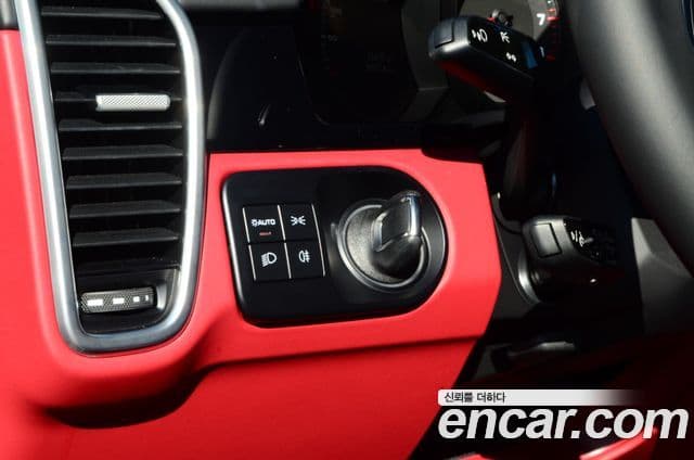 Porsche Cayenne (PO536) 3.0 купе, 2023 12