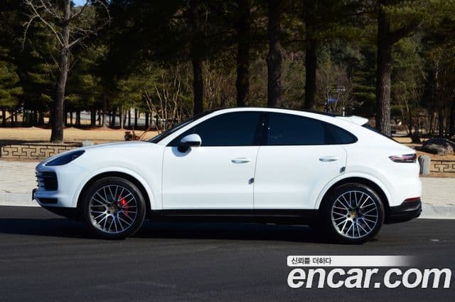 Porsche Cayenne (PO536) 3.0 купе, 2023 19