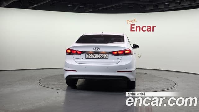 Hyundai Avante AD 1.6 GDI Value Plus, 2018 4