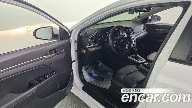 Hyundai Avante AD 1.6 GDI Value Plus, 2018 11