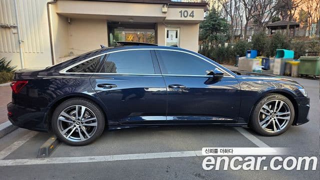 Audi A6 (C8) Premium, 2023 4