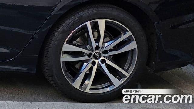 Audi A6 (C8) Premium, 2023 17