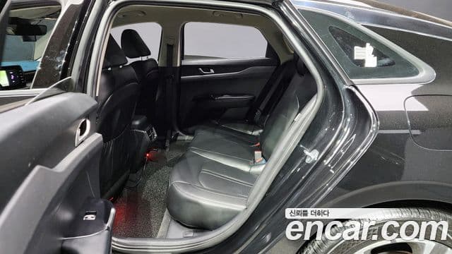 Kia K5 3세대 Prestige, 2021 12