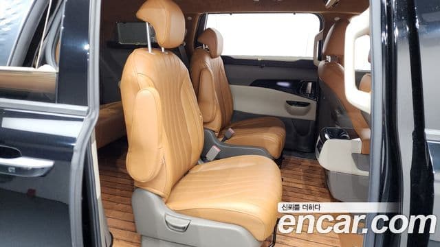 Kia Carnival 4세대 бензин 9인승 High Limousine(компания по спецнадстройкам), 2021 12