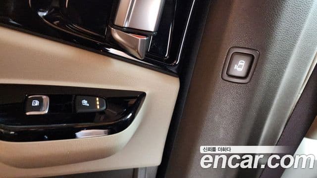 Kia Carnival 4세대 бензин 9인승 High Limousine(компания по спецнадстройкам), 2021 18