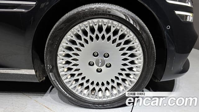 Genesis G80 (RG3) бензин 3.5 турбо AWD, 2022 все фото