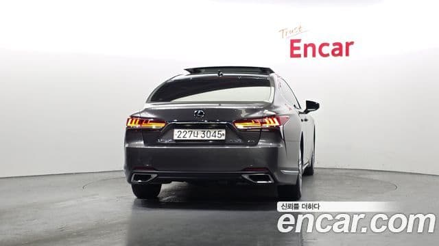 Lexus LS500 5세대 3.5 Luxury AWD, 2018 4