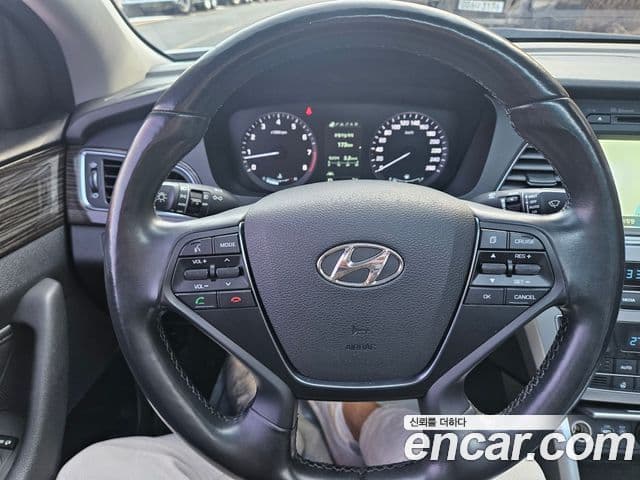 Hyundai LF Sonata Premium, 2015 11