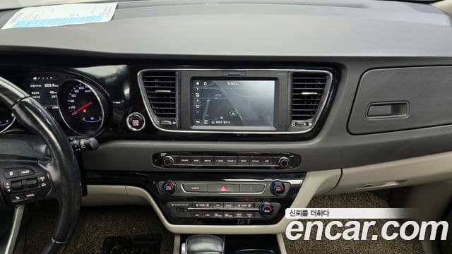 Kia All New Carnival Noblesse, 2017 15