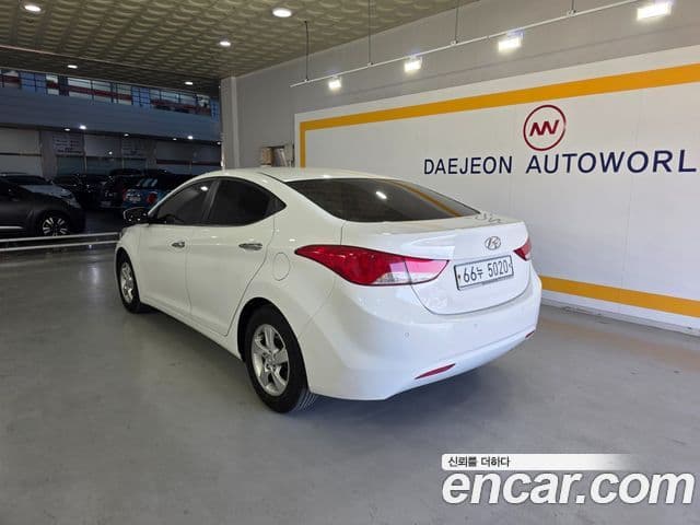 Hyundai Avante MD Luxury, 2011 3