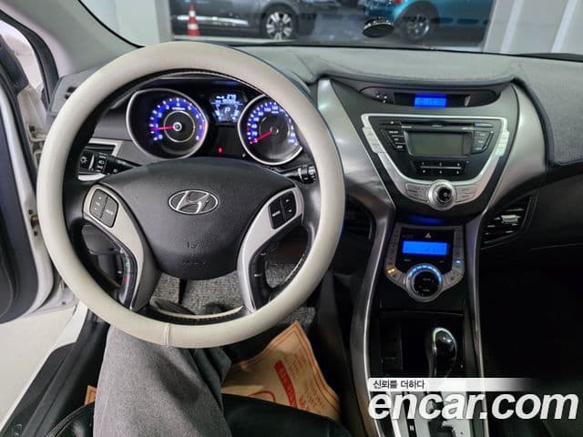Hyundai Avante MD Luxury, 2011 14
