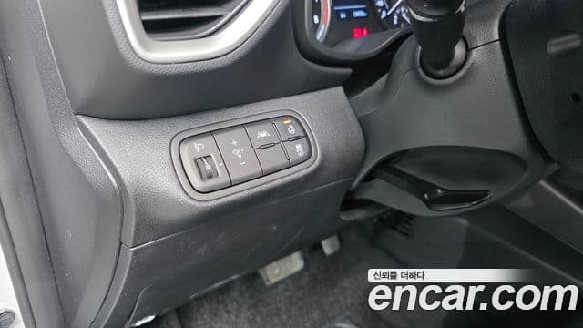 Hyundai Venue 1.6 Modern Plus, 2022 13