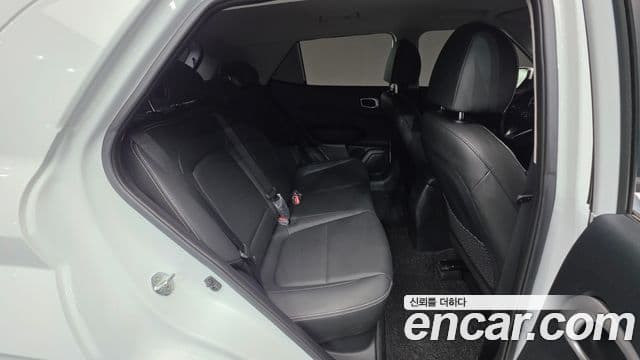 Hyundai Venue 1.6 Modern Plus, 2022 19