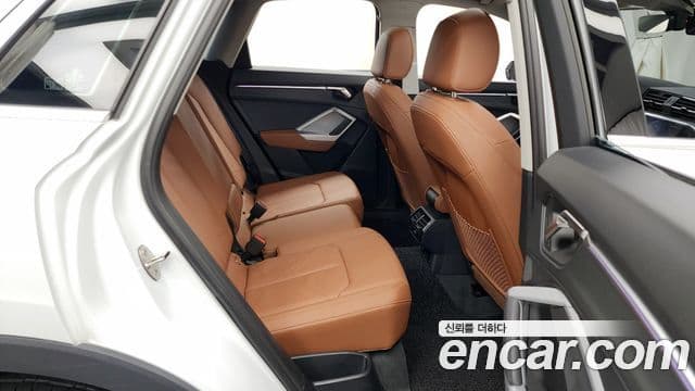 Audi Q3 (F3), 2025 12