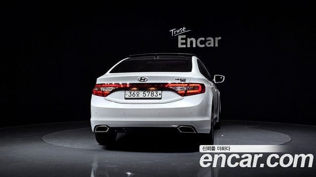 Hyundai Grandeur HG Premium, 2015 4