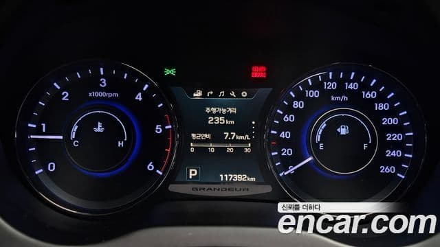 Hyundai Grandeur HG Premium, 2015 8