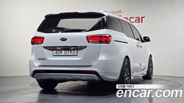 Kia All New Carnival Prestige, 2016 2