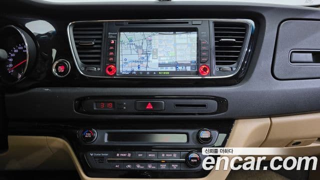 Kia All New Carnival Prestige, 2016 14