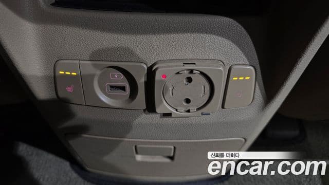 Kia All New Carnival Prestige, 2016 17