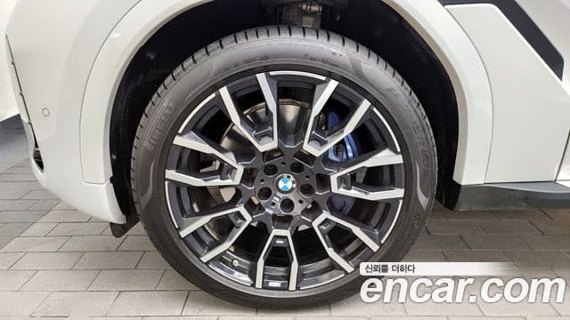 BMW X6 (G06) xDrive40i M Sport, 2025 все фото
