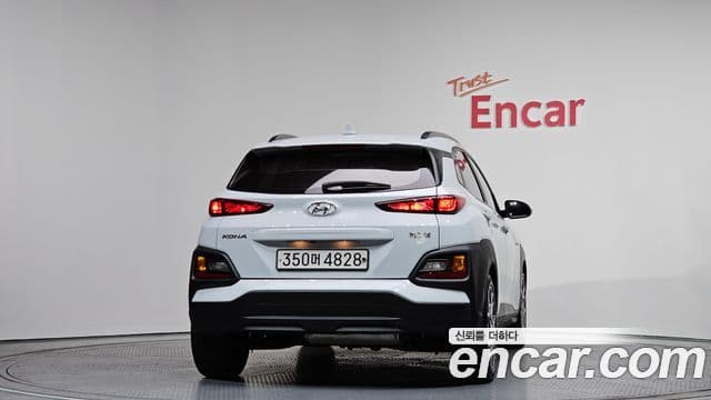 Hyundai Kona гибрид Special, 2020 4