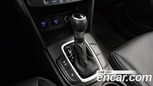 Hyundai Kona гибрид Special, 2020 9