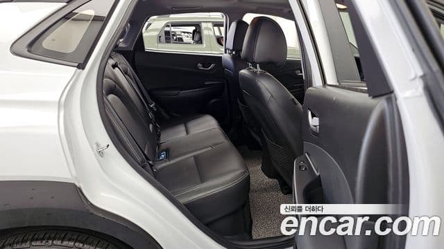 Hyundai Kona гибрид Special, 2020 12