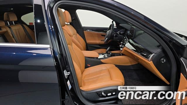 BMW 5시리즈 (G30) 520i M Sport, 2021 11
