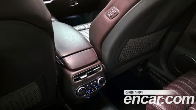 Genesis GV70, 2022 18