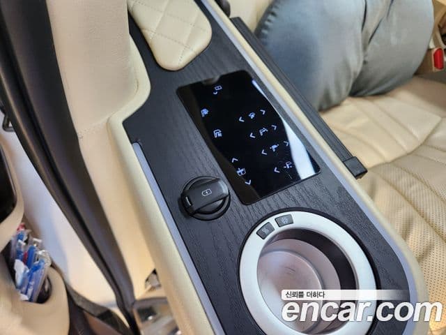 Kia Carnival 4세대 7인승 High Limousine(компания по спецнадстройкам), 2021 11