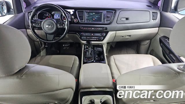 Kia All New Carnival Prestige, 2015 7