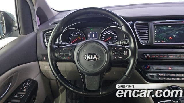 Kia All New Carnival Prestige, 2015 13