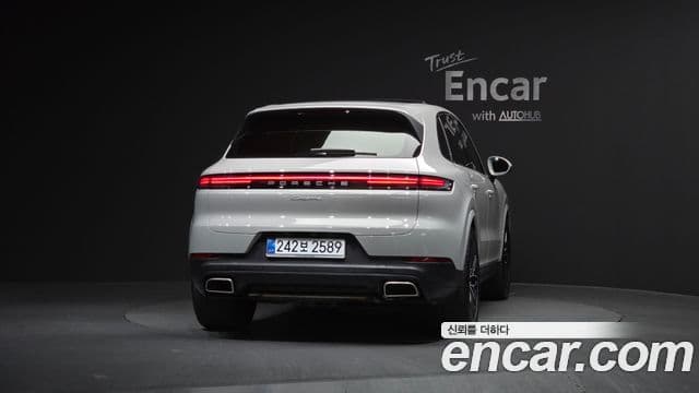 Porsche Cayenne (PO536), 2024 4