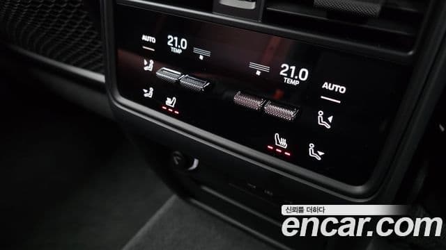 Porsche Cayenne (PO536), 2024 18